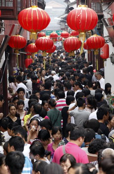 Tasty profit wrapped in moon cakes