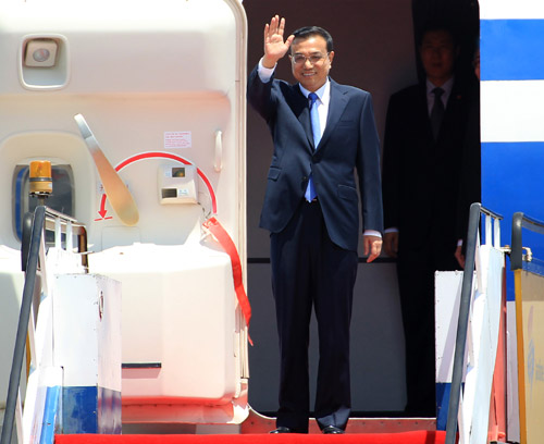 Vice-Premier Li Keqiang arrives in Hong Kong