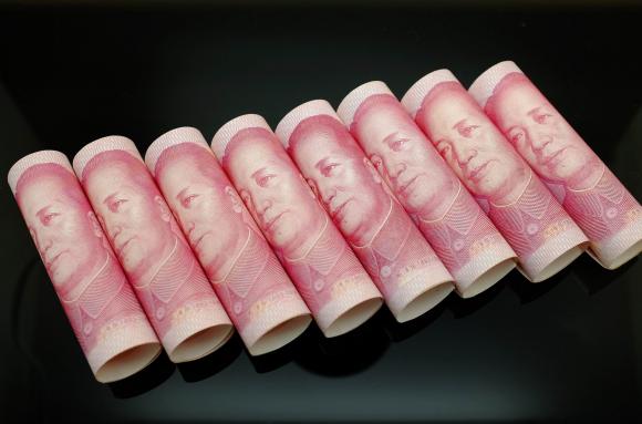 US warns China over currency depreciation