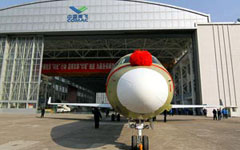 COMAC gets order boost at major airshow