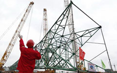 Weak demand for refined oil, gas hits CNOOC, PetroChina