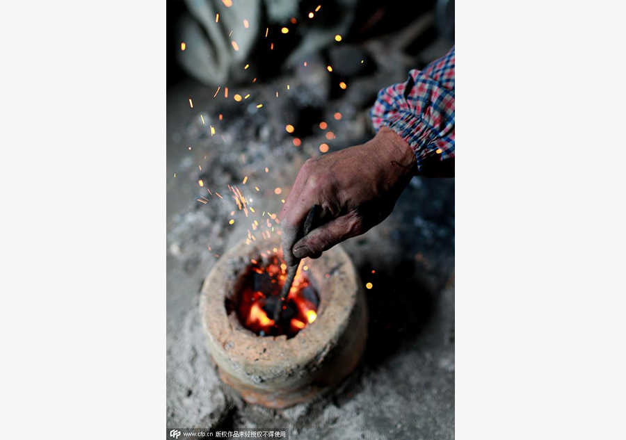 The dying of craft of repairing pans