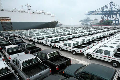 China's car export falls 7.35%