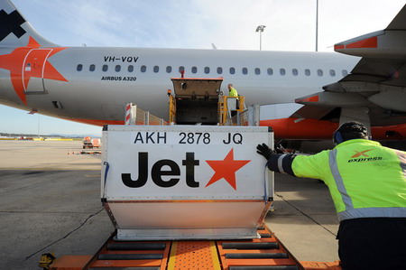 Jetstar charts expansion plan