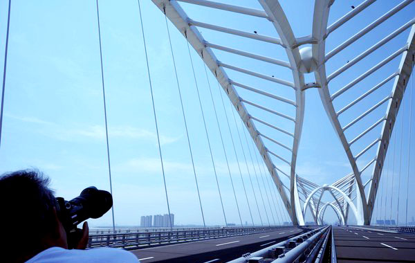 'Most beautiful bridge' over Qiantang River