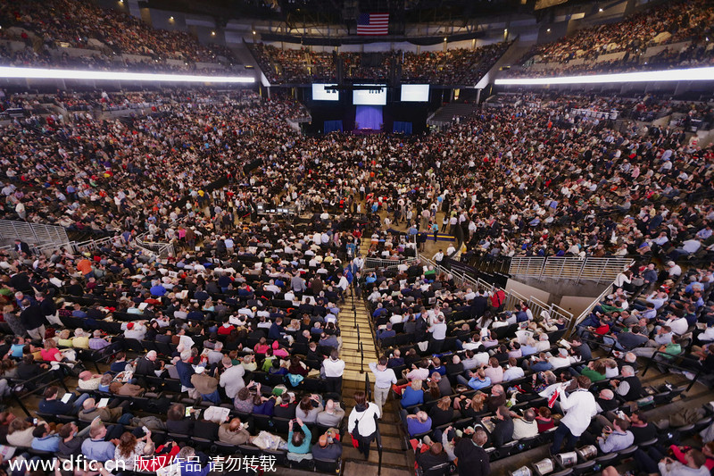 Buffett at Berkshire Hathaway's shareholder's meeting 2014