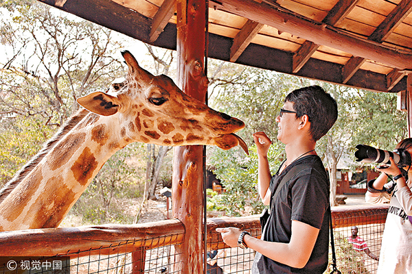 Chinese tourists head to Africa to escape heat wave