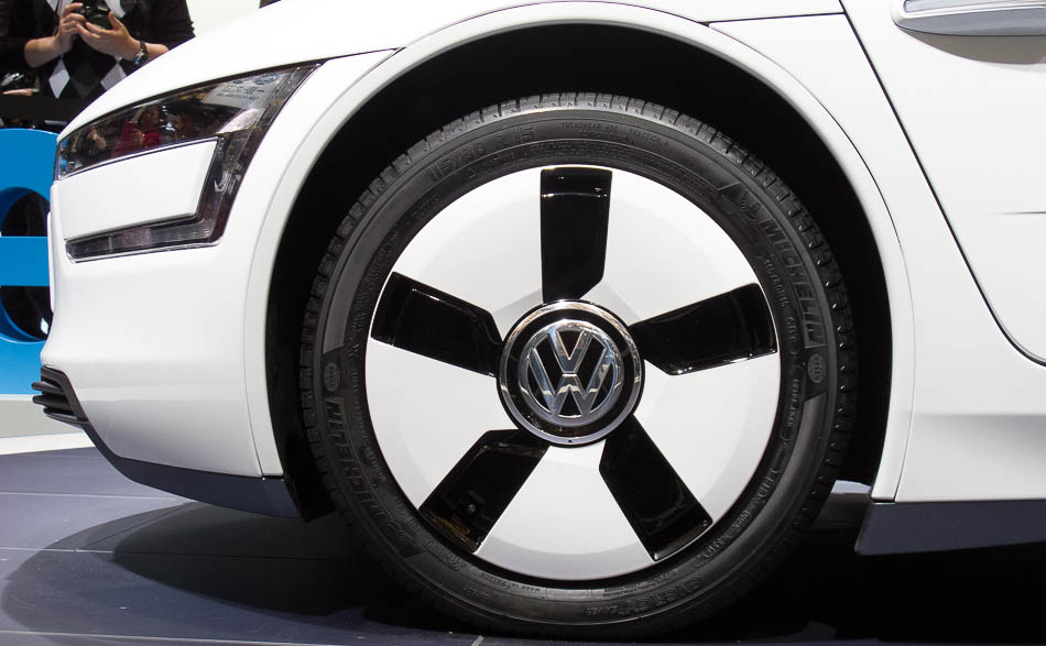 VW XL1 concept car at Shanghai auto show 2013