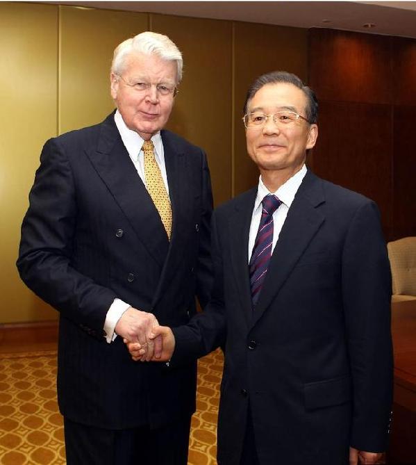 Premier Wen meets Iceland President in Abu Dhabi