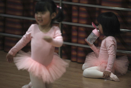 Little ballet dancers