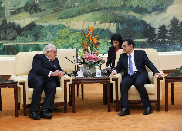 Chinese premier meets Kissinger