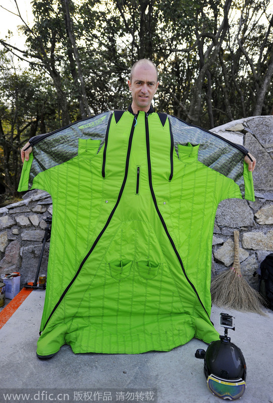 Wingsuit flyers conduct trial flight before sky race