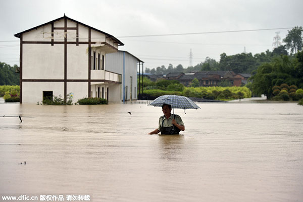 'Rarest' South China floods leave 100 dead, cause $5.6b loss