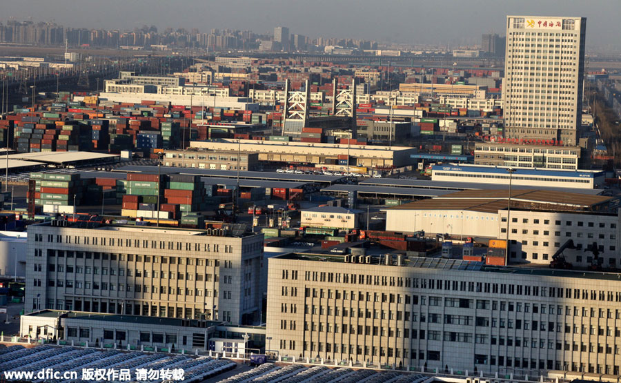 Before and after photos of Tianjin Port