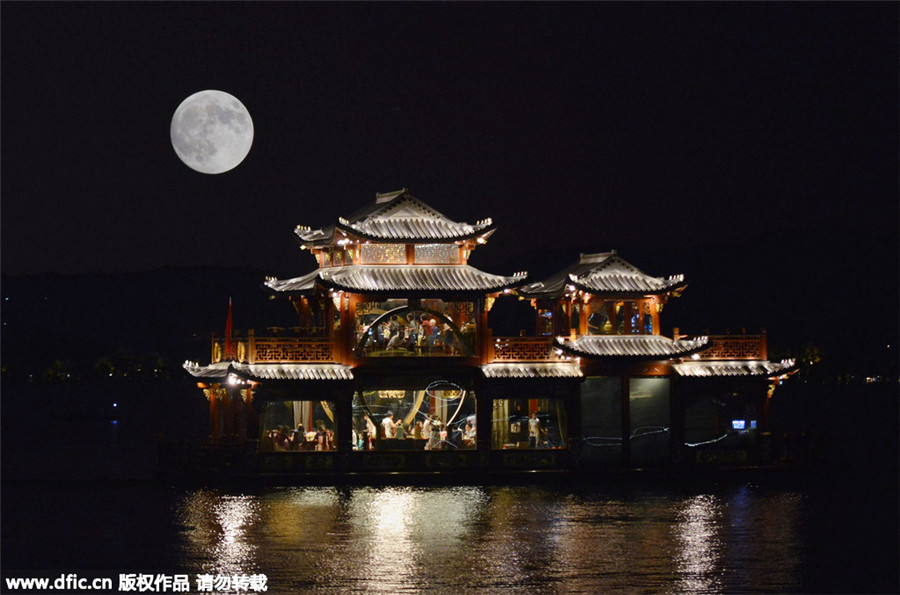 Supermoon marks Mid-Autumn Festival across China