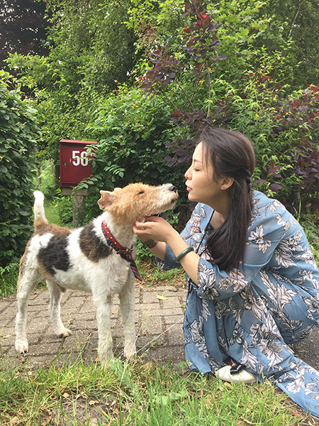 Pianist launches pet funeral parlor