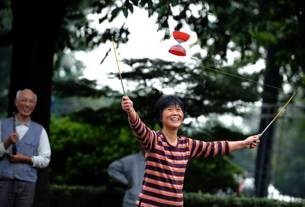 Highest and lowest life expectancy across China