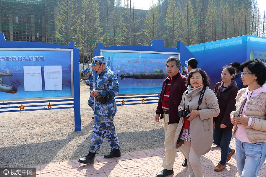 Nuclear submarine opens its doors to public in Qingdao