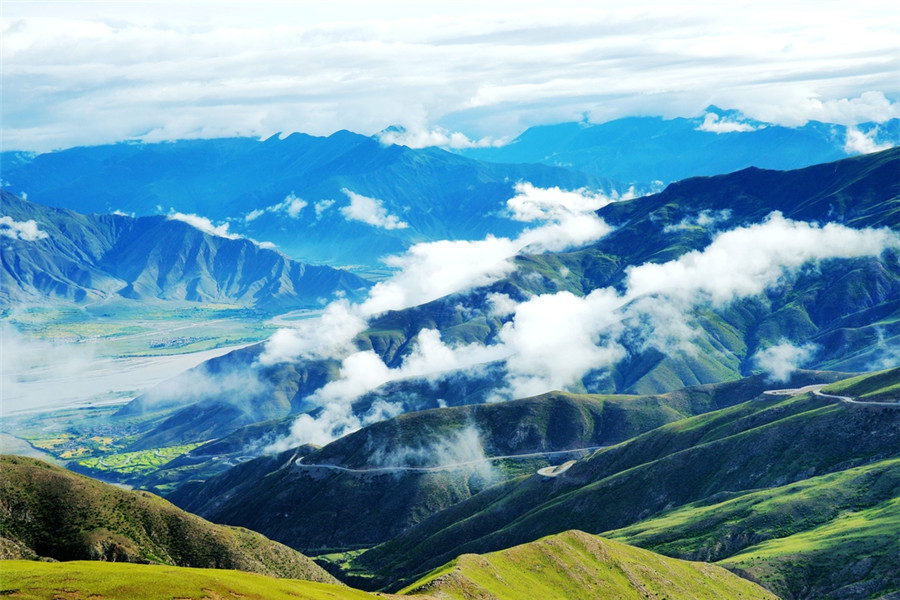 Stunning scenery of Tibet