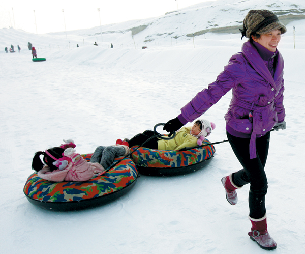 Winter invigorates trips to snow festivals