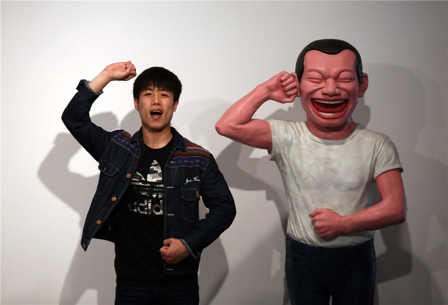 Yue's 'Big Face' art show opens in Nanjing