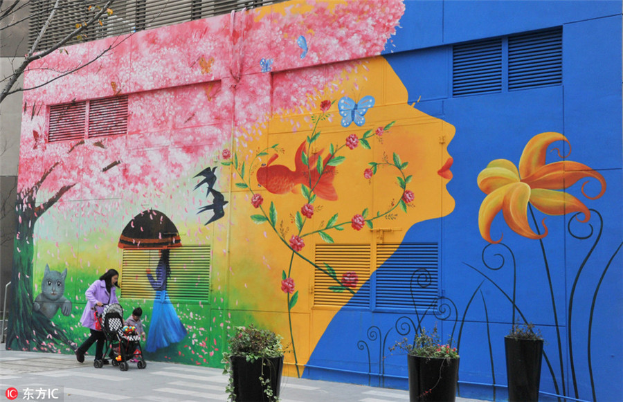 Graffiti art brightens up streets of Shanghai