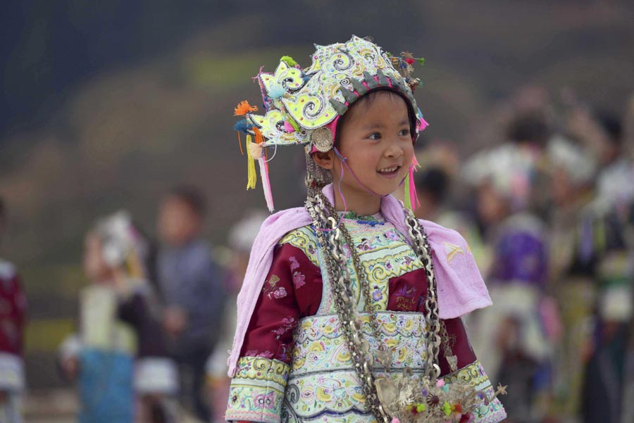 Dong people celebrate Spring Festival with singing and dancing