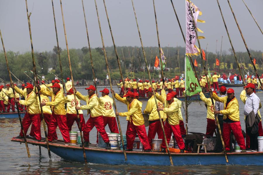 Qintong Boats Gathering Festival kicks off