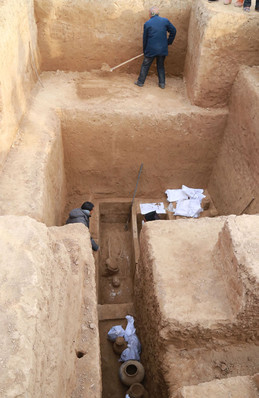 Ancient tombs of Han Dynasty discovered in Henan