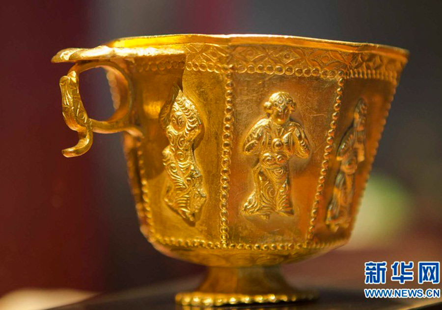 Tang treasures from Arabic shipwreck are on show