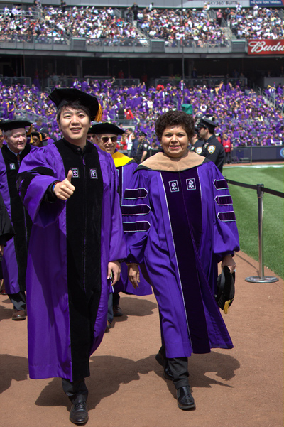 Lang Lang receives honorary doctorate from NYU