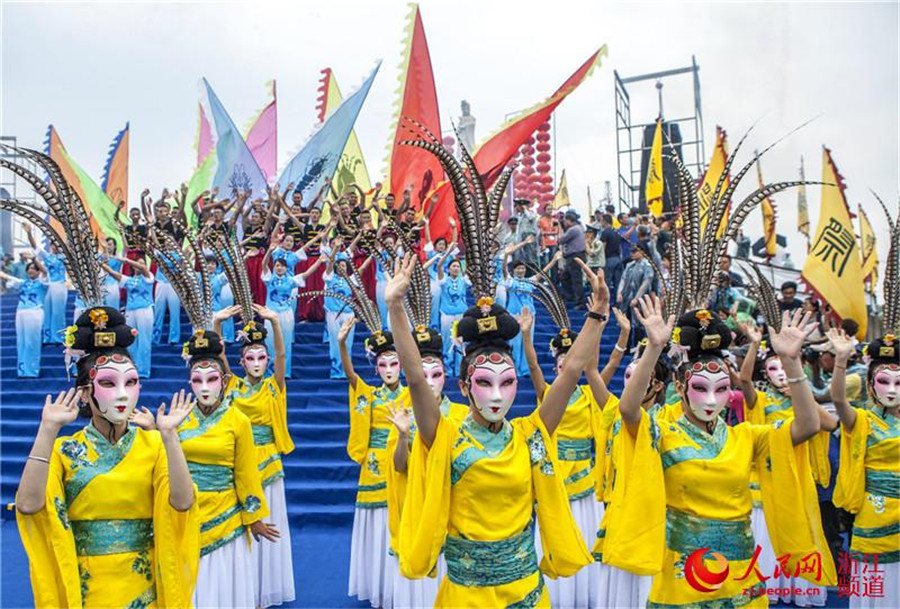 Ancient sea sacrifice ceremony held in Ningbo