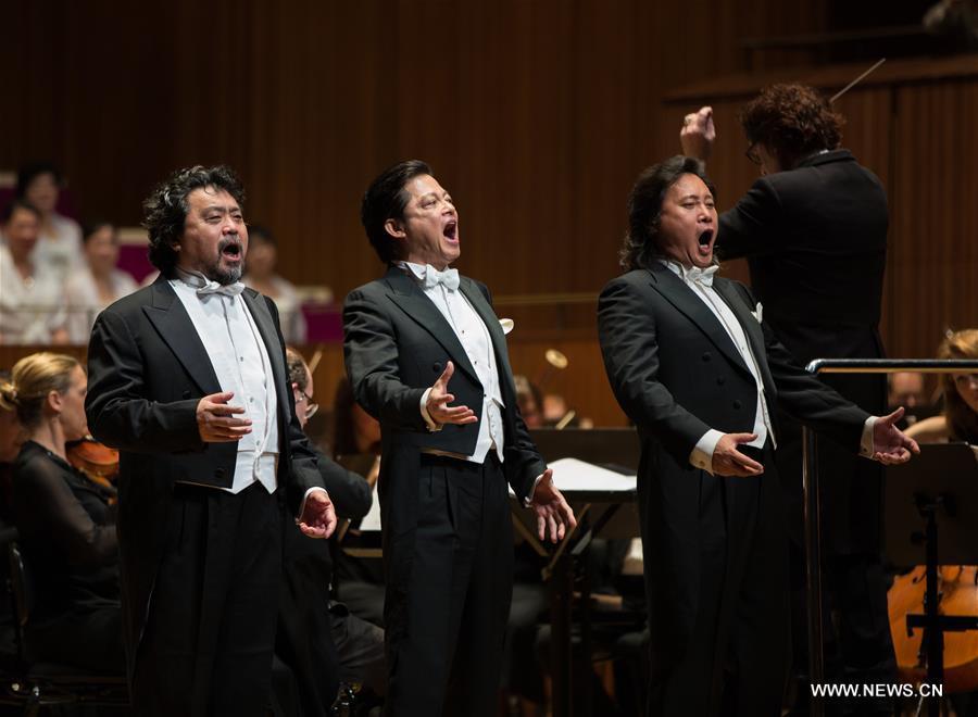 China's Three Tenors sing in Sydney Opera House