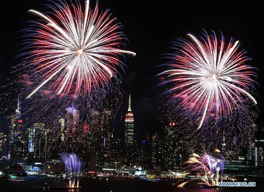 Fireworks light up sky in NYC to celebrate Chinese Lunar New Year