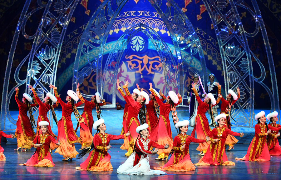 A glance at the 5th China Xinjiang International Dance Festival