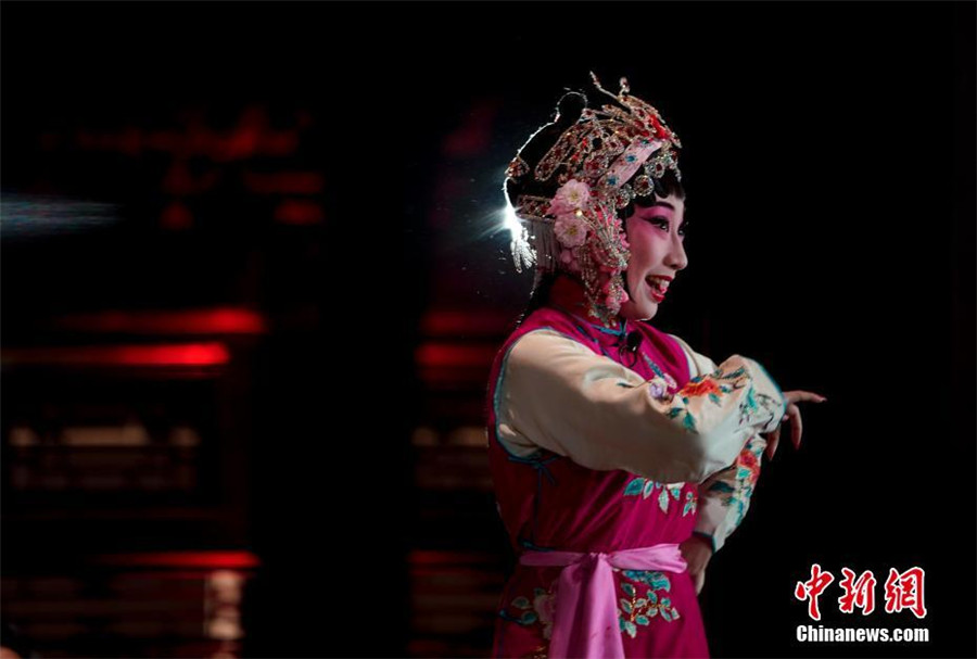 Opera house in Forbidden City reopens after renovation