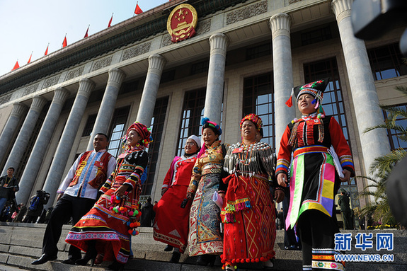 圖：代表信心滿懷步出大會(huì)堂