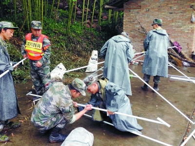 蘆山地震中的汶川身影 平民英雄專業(yè)和堅(jiān)守令人尊敬