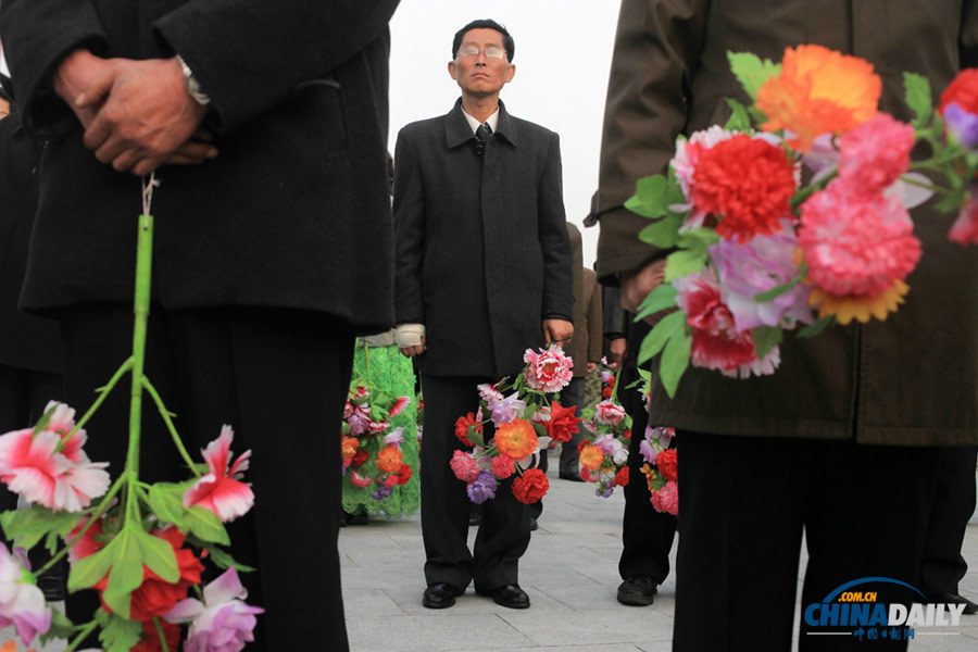 中國日?qǐng)?bào)記者王敬《朝鮮慶祝金日成誕辰100周年》獲華賽大獎(jiǎng)