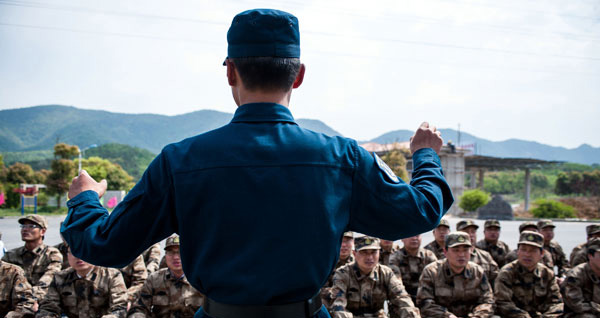 鎮(zhèn)江開展政府部門公務員軍訓