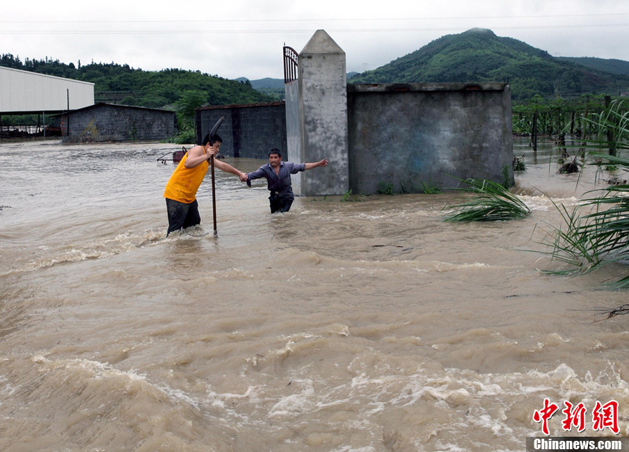 南方近日連遭強(qiáng)降雨 浙江發(fā)布首個(gè)暴雨黃色預(yù)警