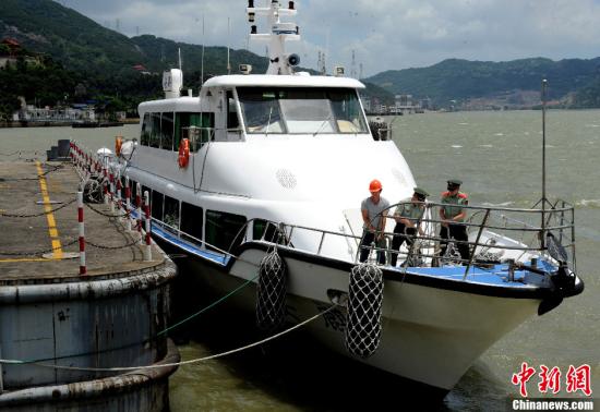 北方遭新一輪強(qiáng)降雨 雙臺(tái)風(fēng)夾擊十余省