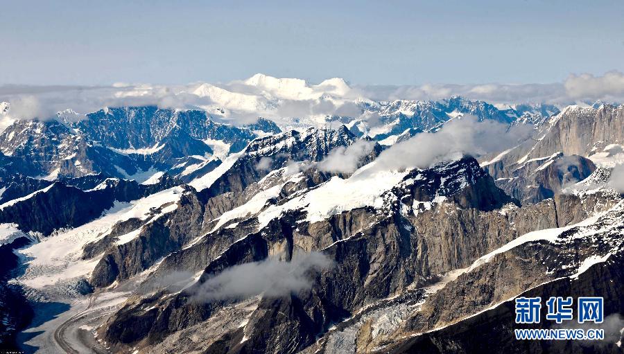 高清大圖：鳥瞰阿拉斯加山脈