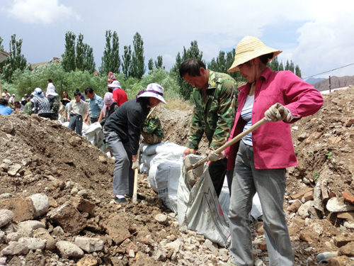 兵團托云牧場：積極抗洪 把職工生命財產(chǎn)安全放在首位