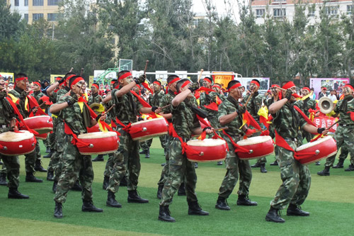 西北省區(qū)兵團中華鑼鼓邀請賽精彩上演