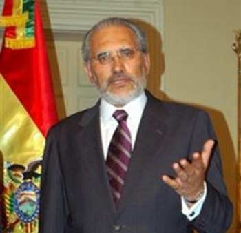 Bolivian president Carlos Mesa addresses the nation in La Paz, Bolivia on Tuesday, June 7, 2005. Mesa went on national television late Tuesday to urge lawmakers to move quickly to call early immediate elections for president, vice president and other legislative posts, saying it was the only solution to the crisis.'Let's put an end to this craziness,' said Mesa. 'The only way to avoid further violence is to hold elections right away.' (AP 