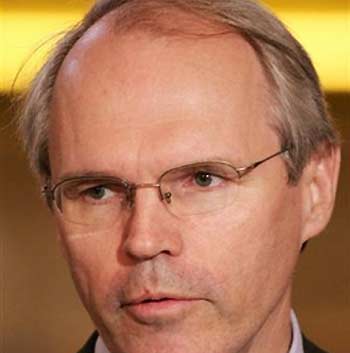 Top U.S. negotiator Christopher Hill talks to journalists after the six-party nuclear talks in Beijing September 19, 2005. 