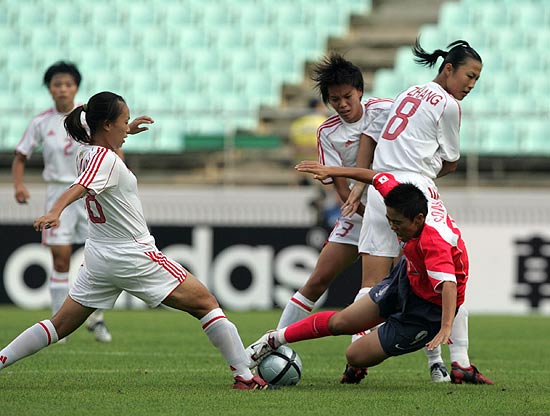 China ends 15-year no-loss record as S.Korea win 2-0