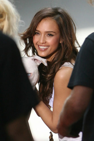 Jessica Alba filming Revlon ad