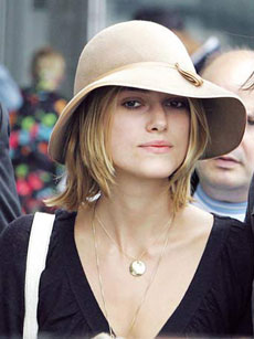 Keira Knightley flys in for UK premiere